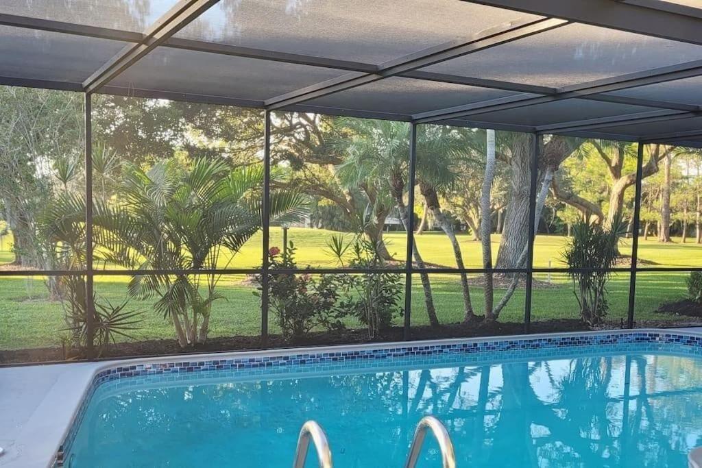 Remodeled 4Br Pool Home / Golf View/Near Beaches ซาราโซตา ภายนอก รูปภาพ